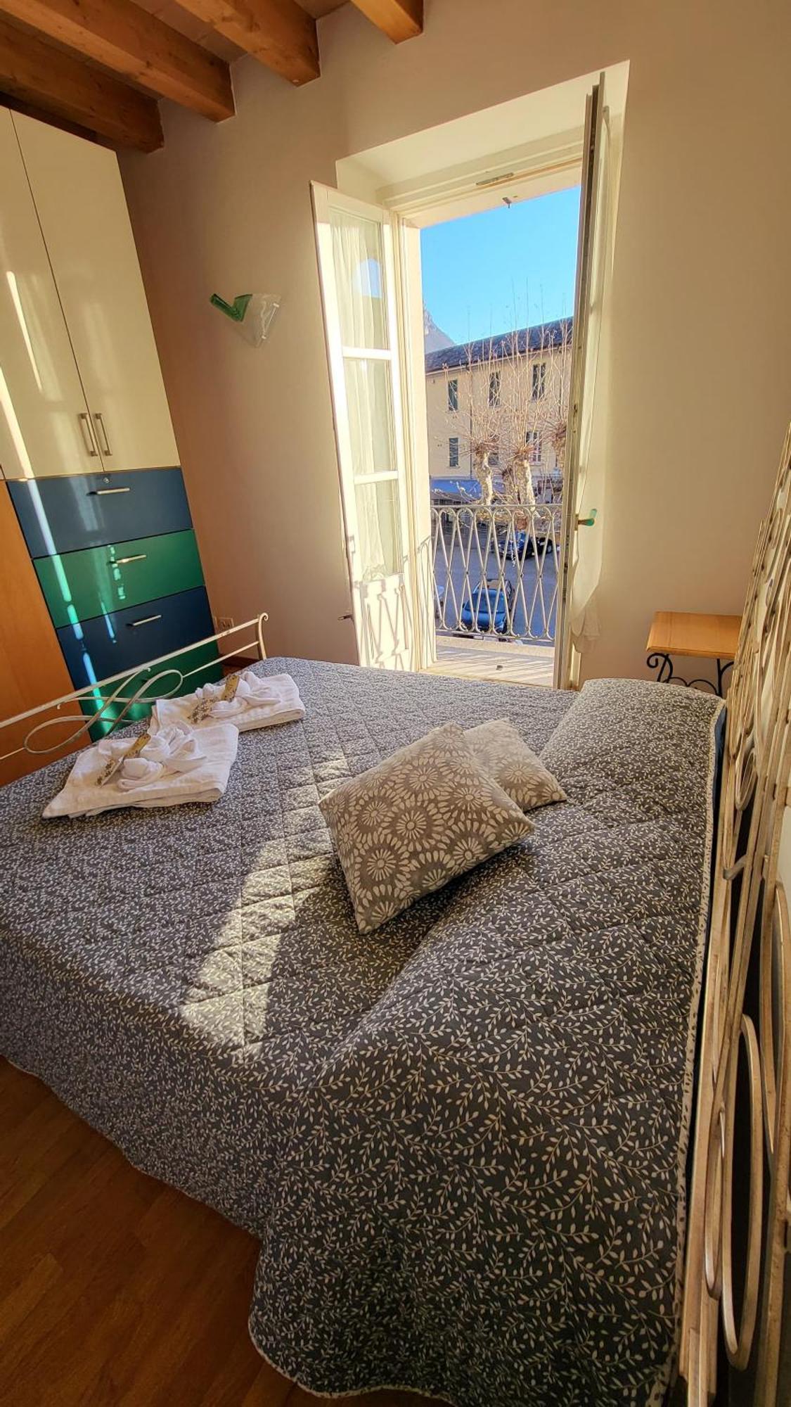 Balconi San Giorgio Bed & Breakfast Varenna Phòng bức ảnh